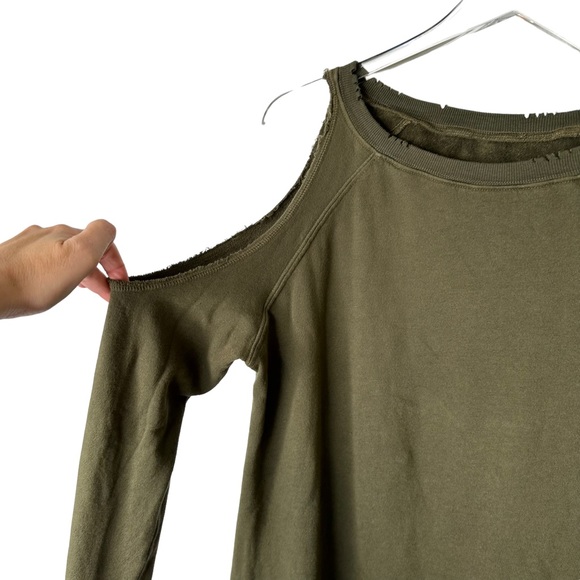 Pam & Gela Destroyed Cold Shoulder Sweatshirt Green P/0/XS - Picture 10 of 11